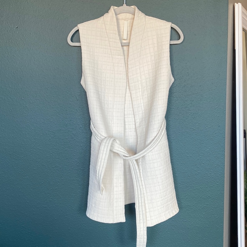 Long Lululemon Vest w/ Tie